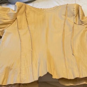 Women’s fashion jacket size large. In new condition.